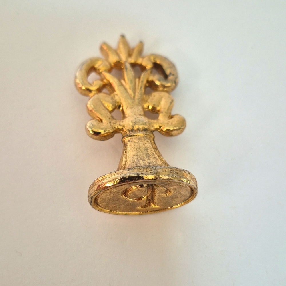 Vintage 'P' Wax Seal Stamp